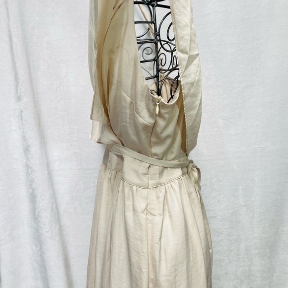 Dra Los Angeles off the shoulder cream dress - Picture 12 of 16